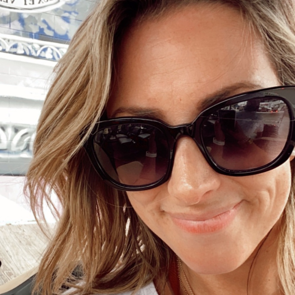 Meet your Posher, Sara
